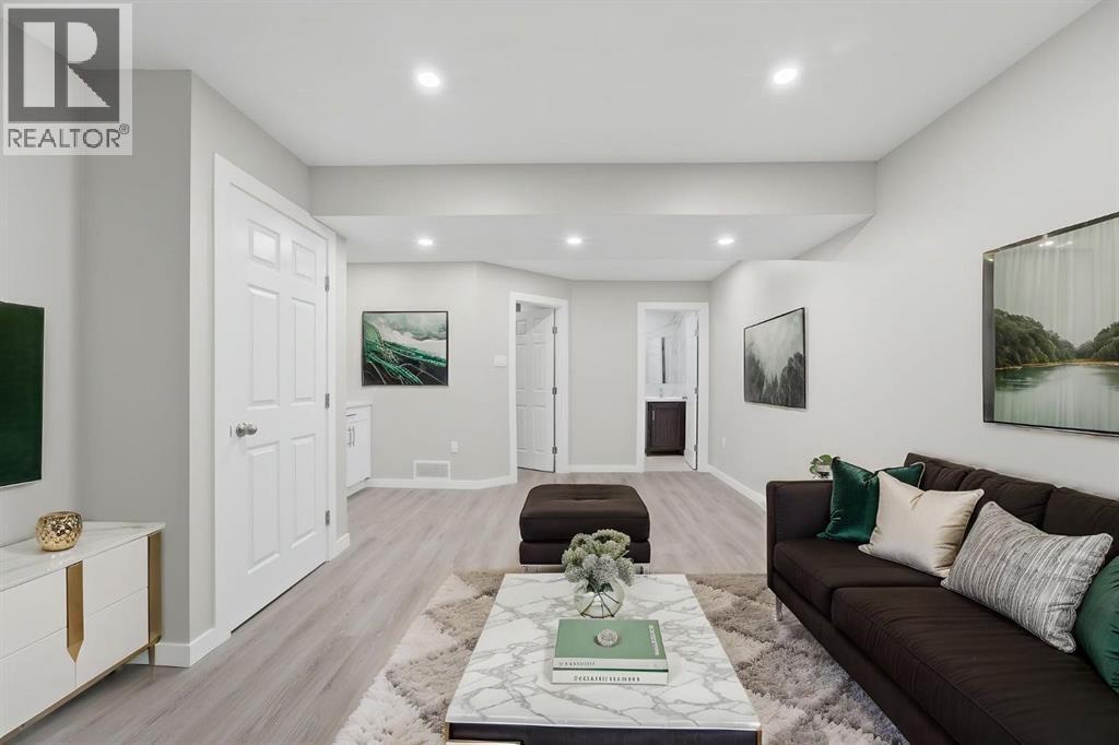 34 Lavender Manor SE, Calgary, Alberta  T3S 0C8 - Photo 35 - A2302794
