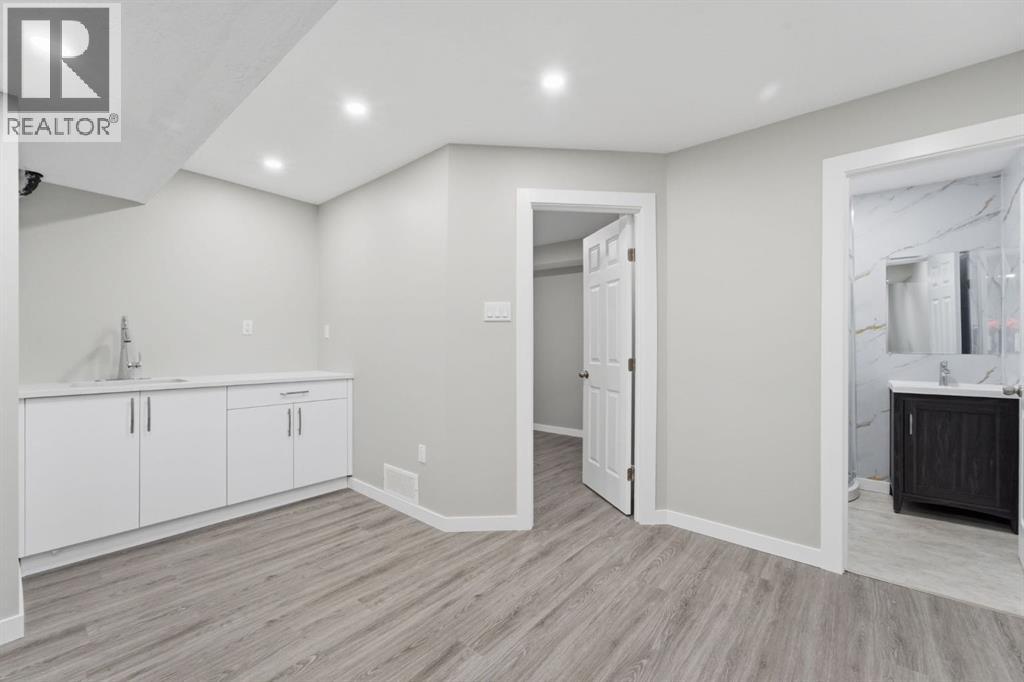 34 Lavender Manor SE, Calgary, Alberta  T3S 0C8 - Photo 36 - A2302794