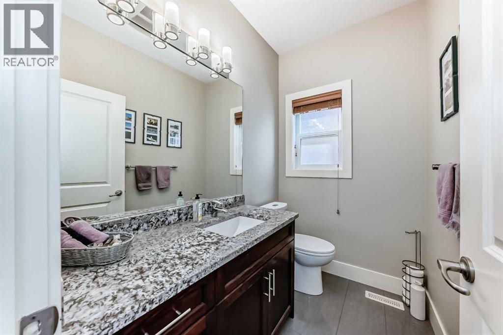425 36 Avenue NW, Calgary, Alberta  T2K 0C4 - Photo 20 - A2308747