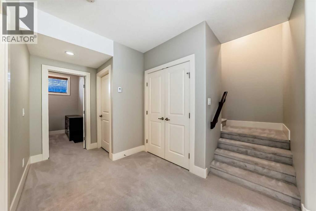 425 36 Avenue NW, Calgary, Alberta  T2K 0C4 - Photo 42 - A2308747
