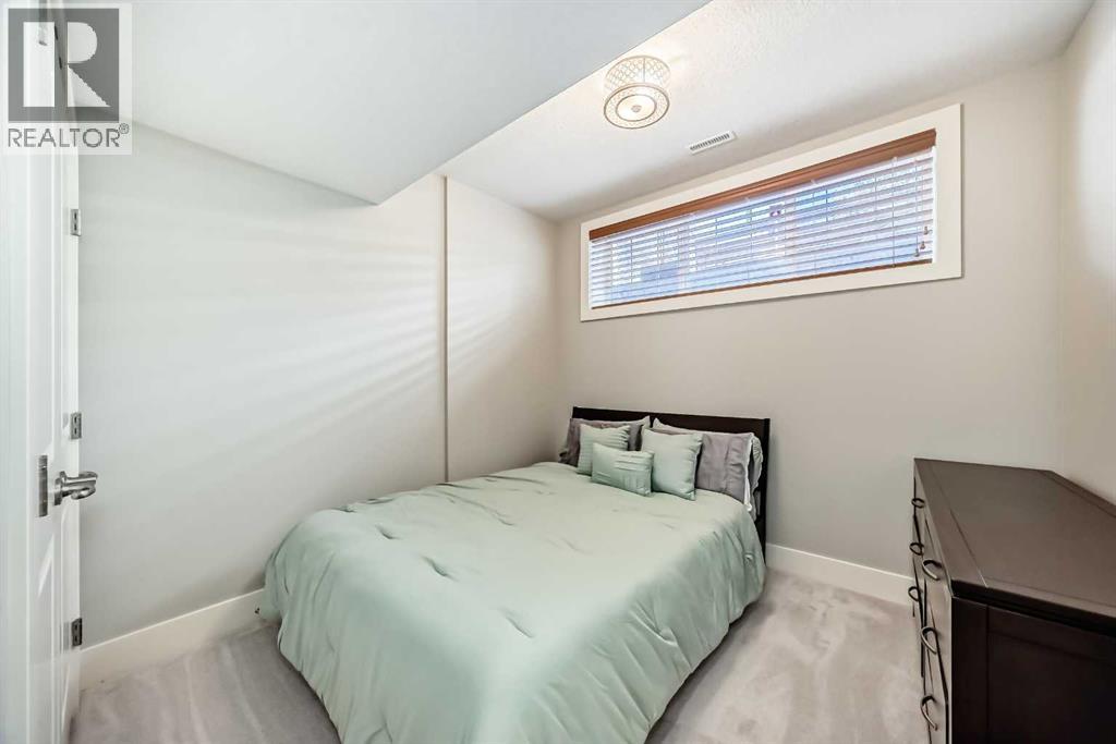 425 36 Avenue NW, Calgary, Alberta  T2K 0C4 - Photo 39 - A2308747
