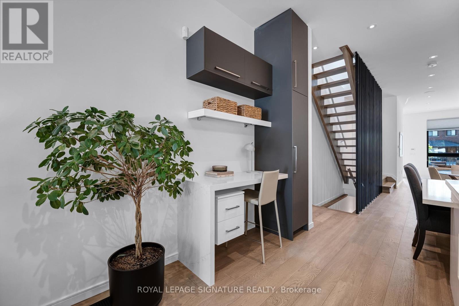 39 Coleridge Avenue, Toronto (Woodbine-Lumsden), Ontario  M4C 4H4 - Photo 13 - E13155376