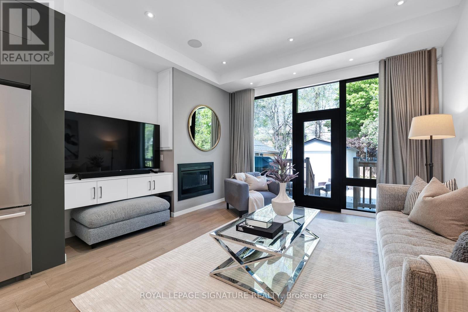 39 Coleridge Avenue, Toronto (Woodbine-Lumsden), Ontario  M4C 4H4 - Photo 16 - E13155376