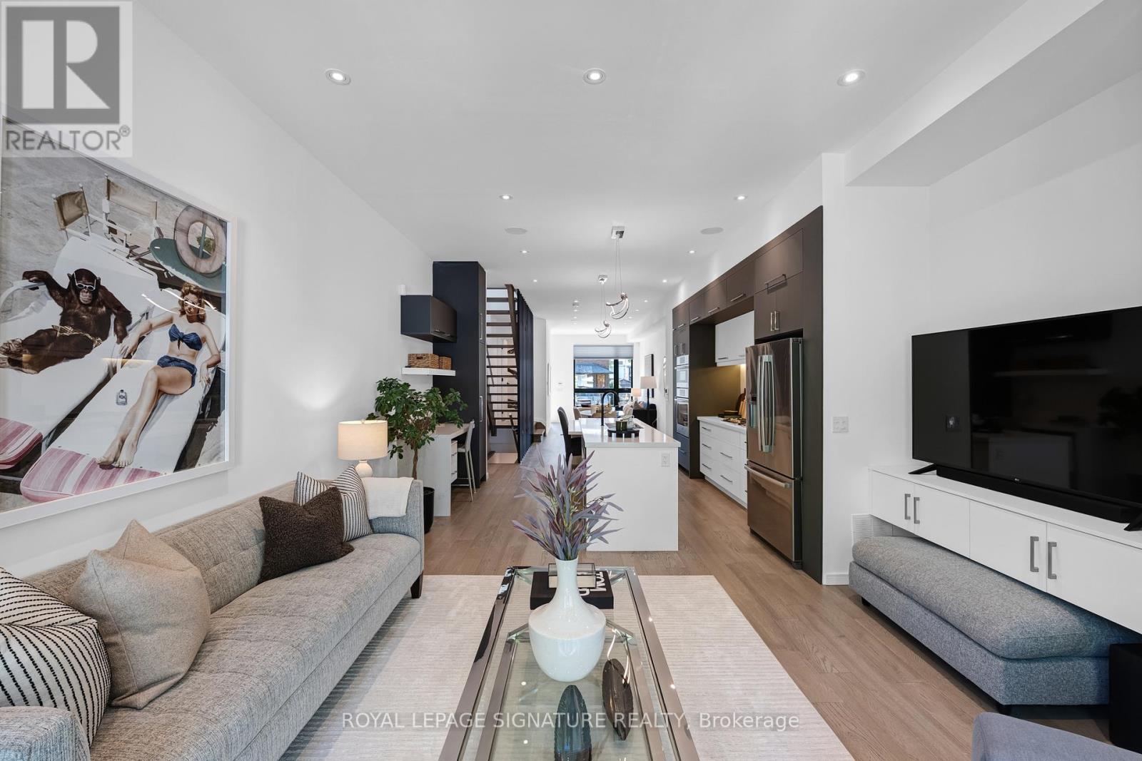 39 Coleridge Avenue, Toronto (Woodbine-Lumsden), Ontario  M4C 4H4 - Photo 18 - E13155376