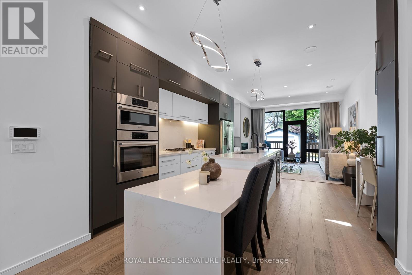 39 Coleridge Avenue, Toronto (Woodbine-Lumsden), Ontario  M4C 4H4 - Photo 6 - E13155376
