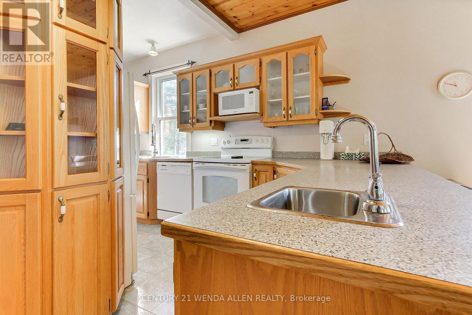 2090 Concession 9 Road, Pickering, Ontario  L1Y 1A1 - Photo 11 - E13155404