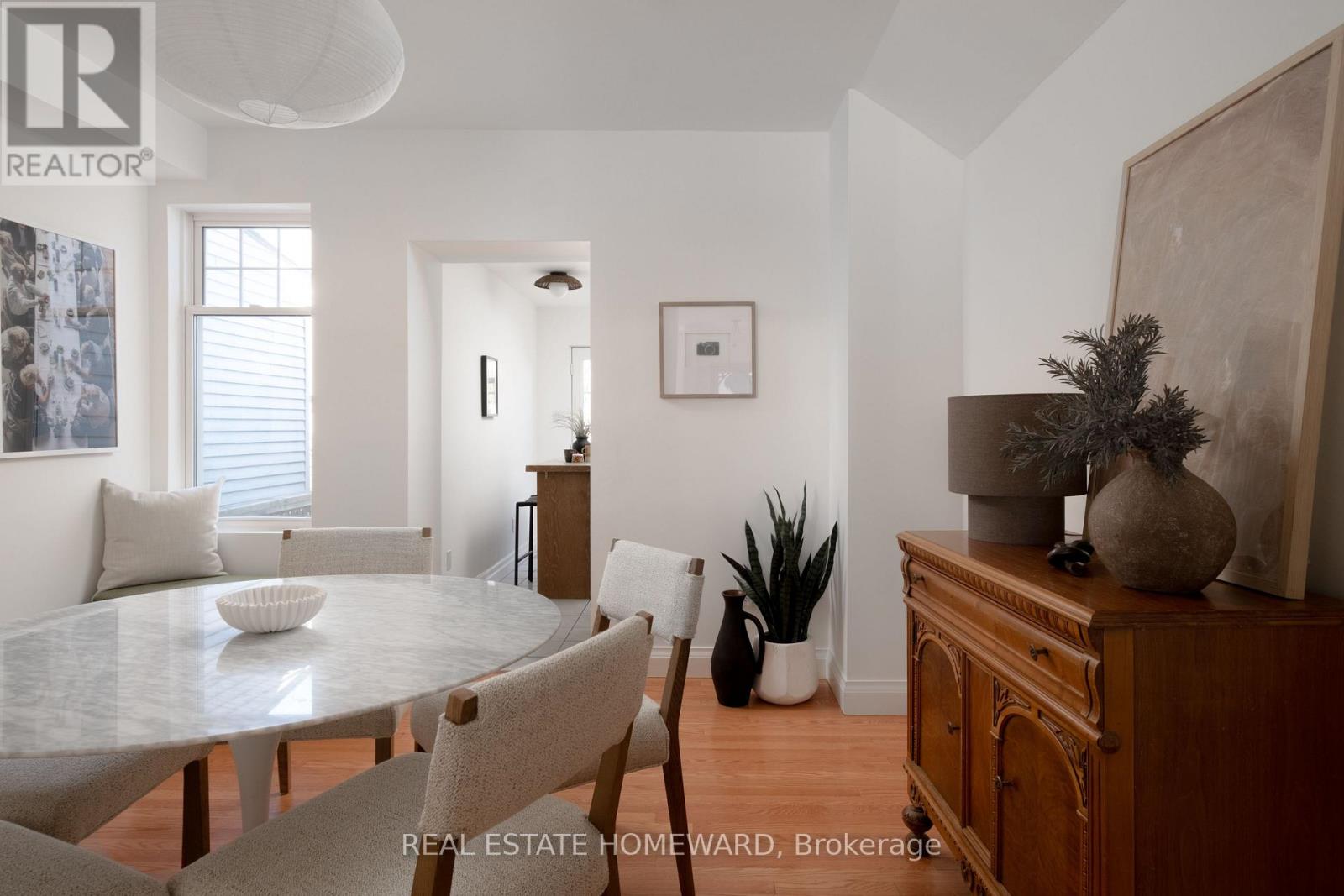 52 Balfour Avenue, Toronto, Ontario  M4C 1T6 - Photo 10 - E13155614