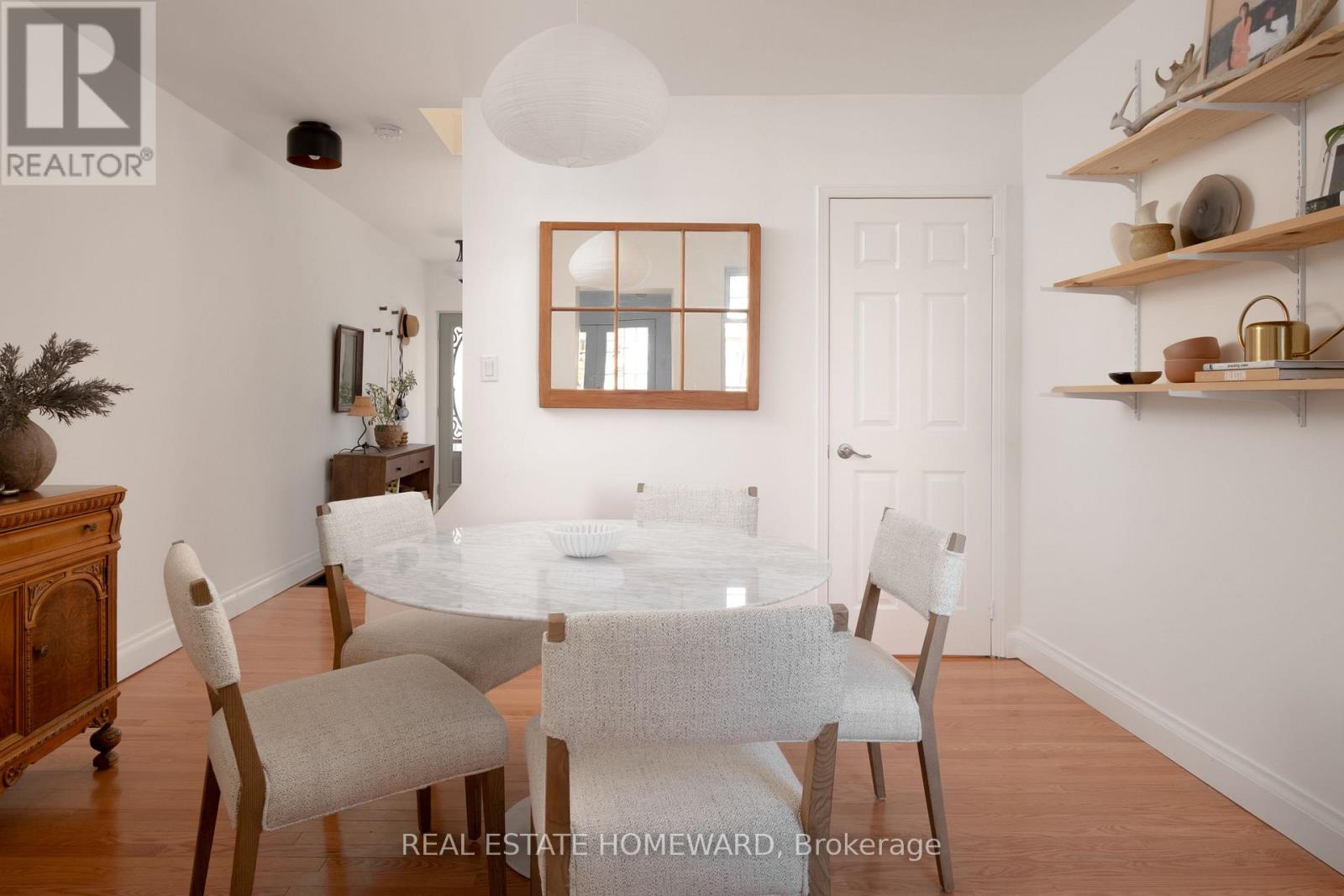52 Balfour Avenue, Toronto, Ontario  M4C 1T6 - Photo 12 - E13155614