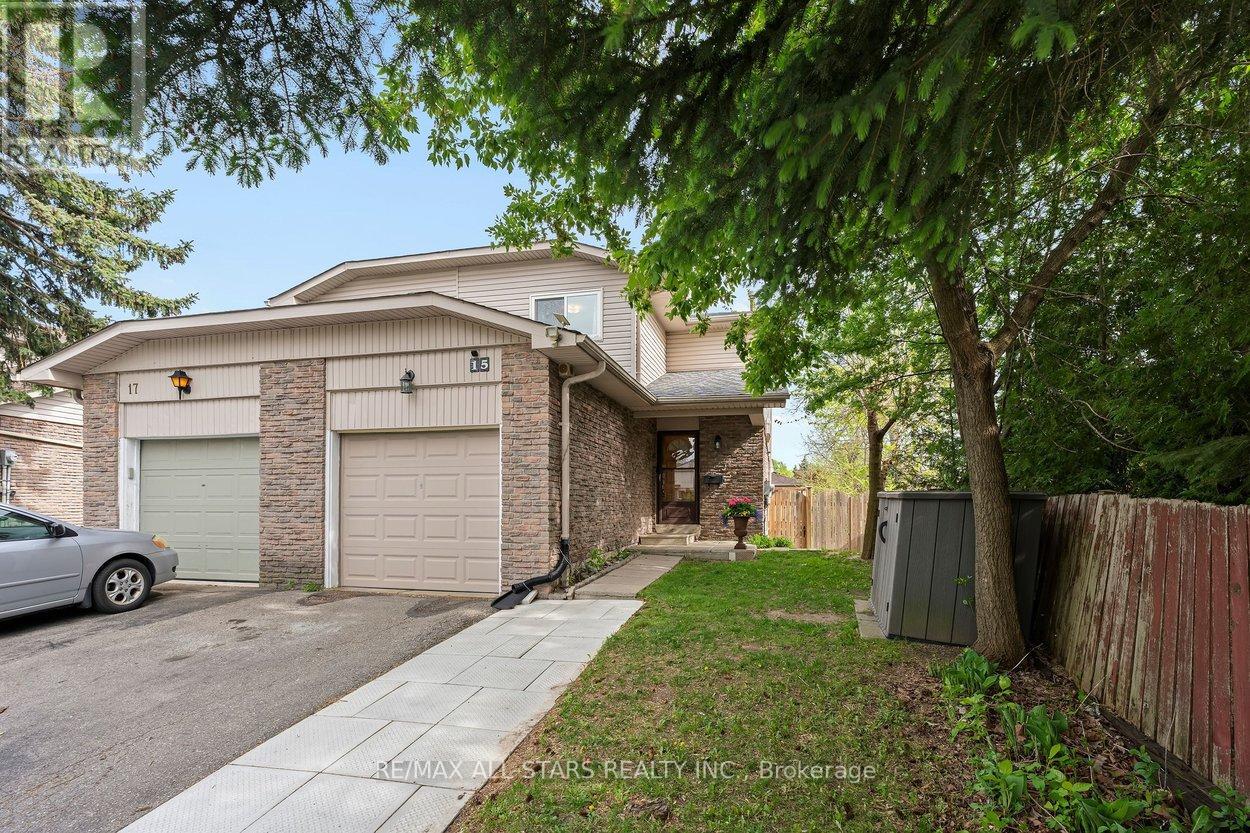 15 MONTEZUMA TRAIL, Toronto, Ontario