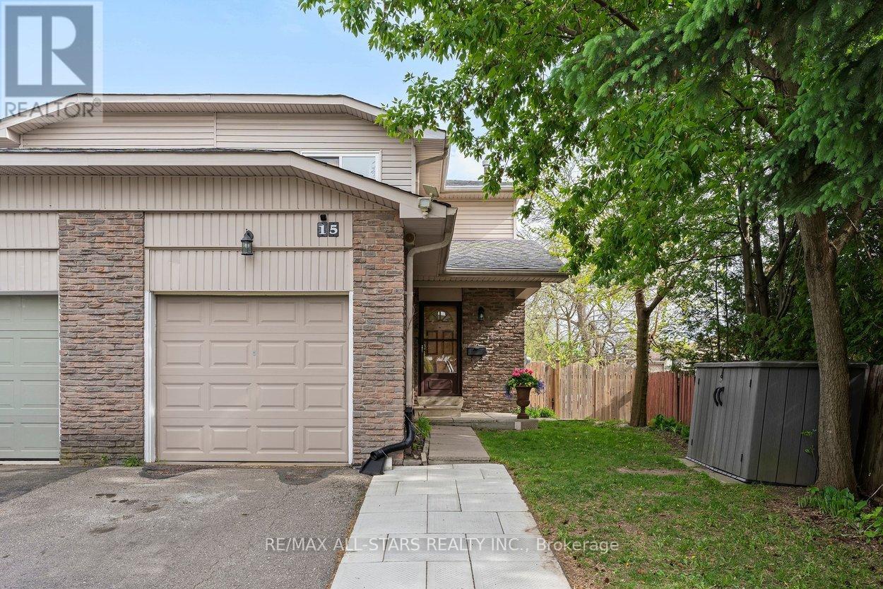 15 Montezuma Trail, Toronto, Ontario  M1V 1K4 - Photo 2 - E13155628
