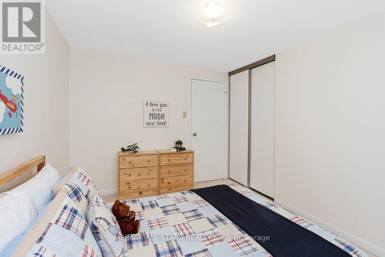 15 Montezuma Trail, Toronto, Ontario  M1V 1K4 - Photo 25 - E13155628