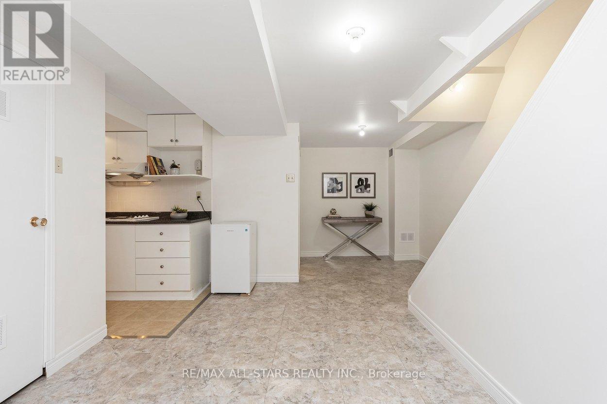 15 Montezuma Trail, Toronto, Ontario  M1V 1K4 - Photo 28 - E13155628