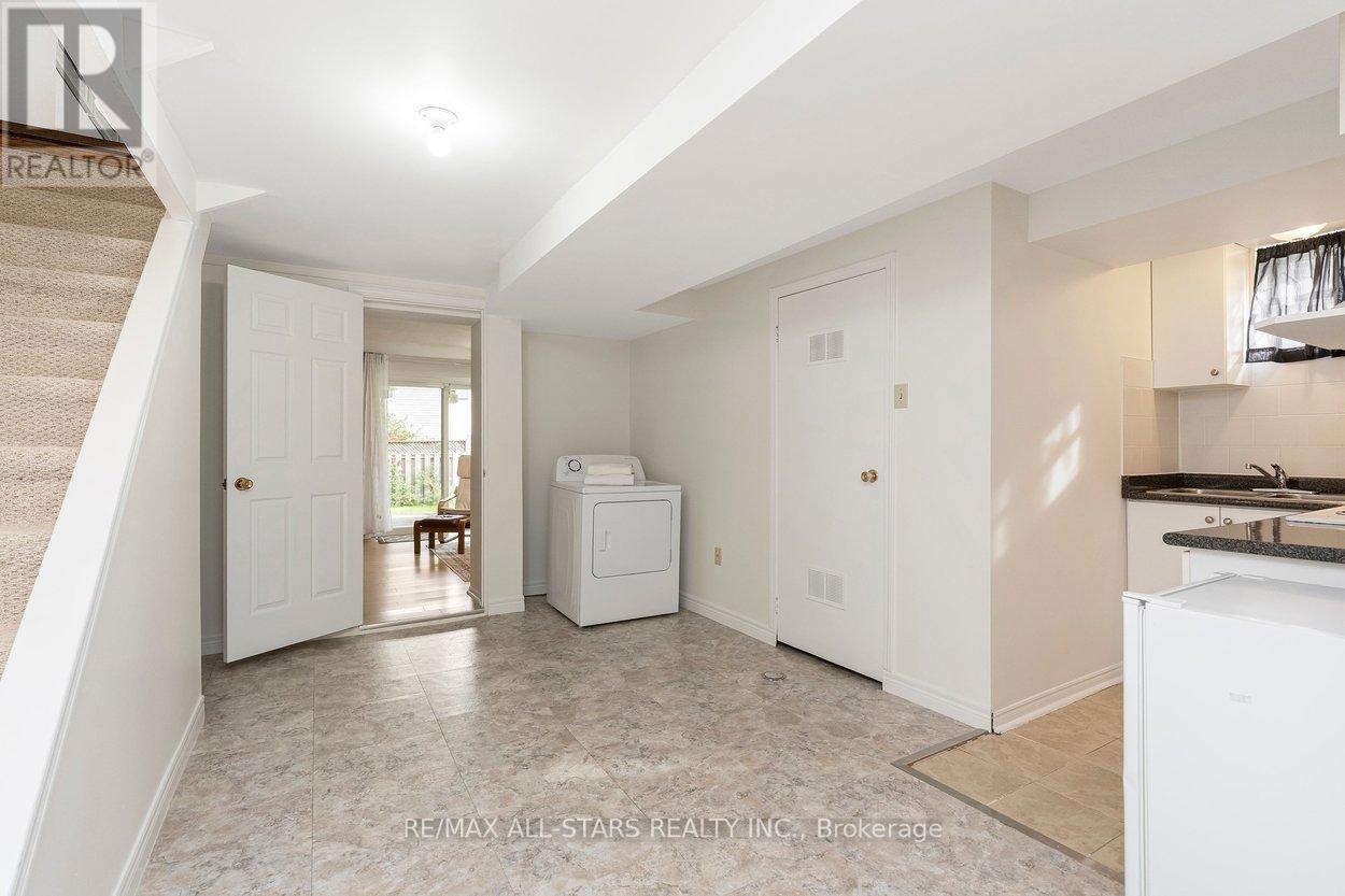 15 Montezuma Trail, Toronto, Ontario  M1V 1K4 - Photo 29 - E13155628