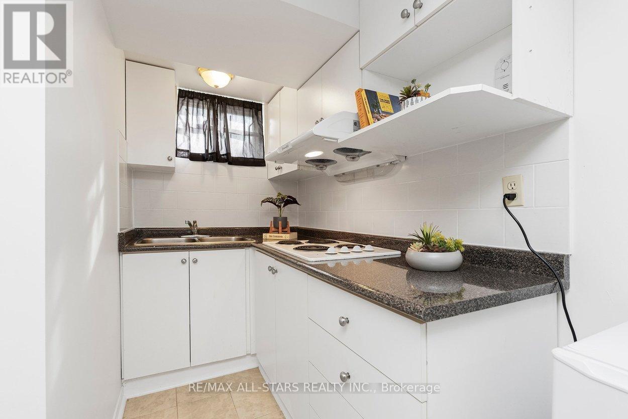 15 Montezuma Trail, Toronto, Ontario  M1V 1K4 - Photo 30 - E13155628