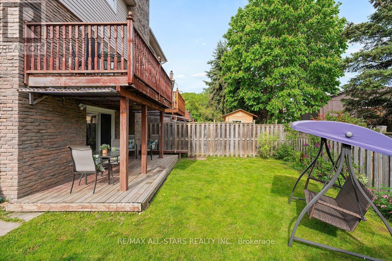 15 Montezuma Trail, Toronto, Ontario  M1V 1K4 - Photo 38 - E13155628