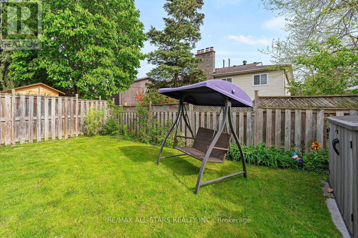 15 Montezuma Trail, Toronto, Ontario  M1V 1K4 - Photo 39 - E13155628