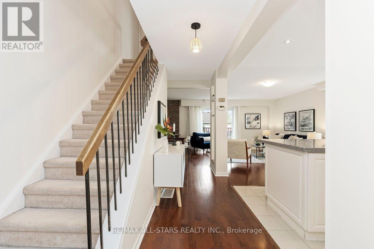 15 Montezuma Trail, Toronto, Ontario  M1V 1K4 - Photo 4 - E13155628