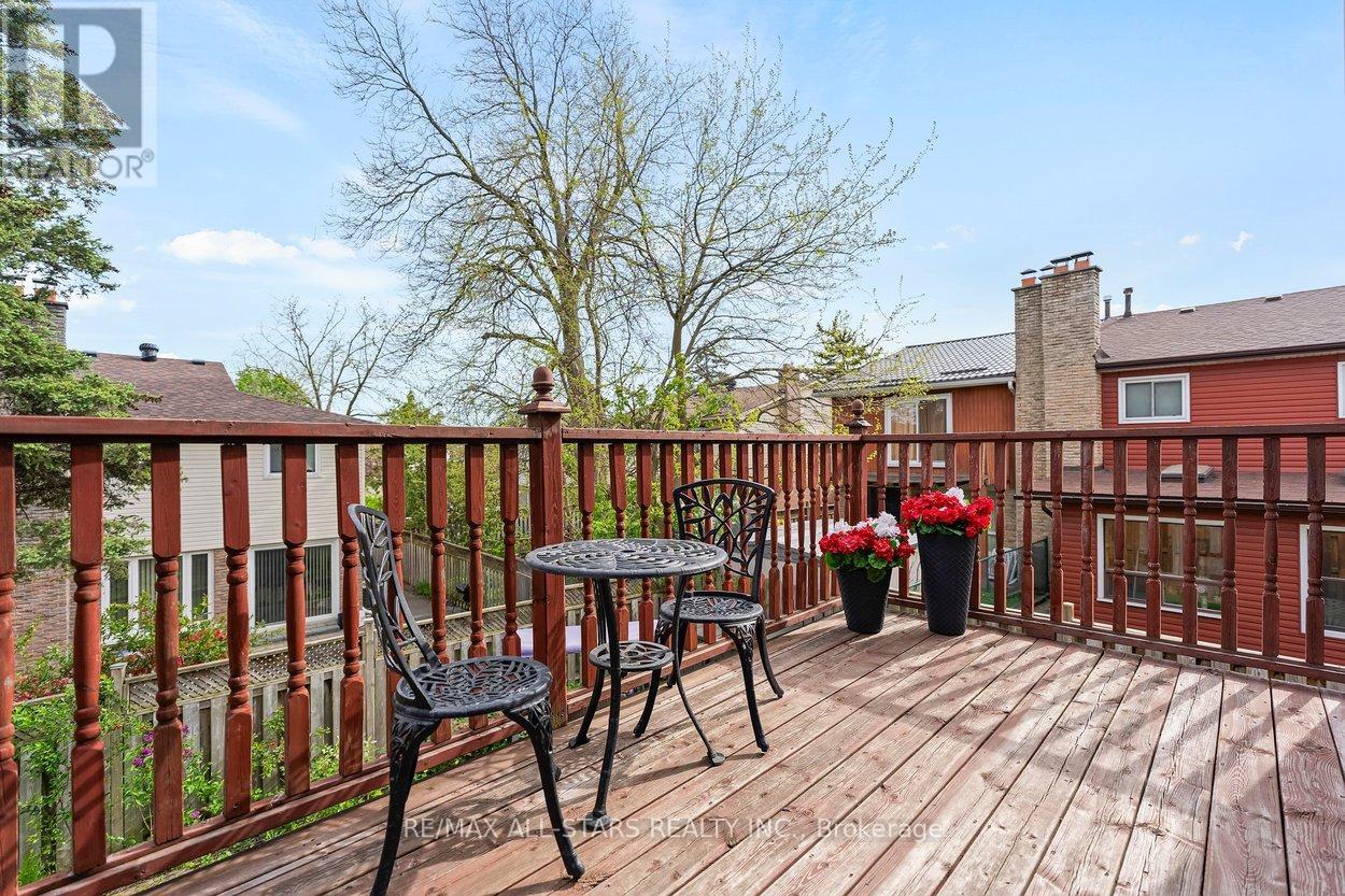 15 Montezuma Trail, Toronto, Ontario  M1V 1K4 - Photo 44 - E13155628