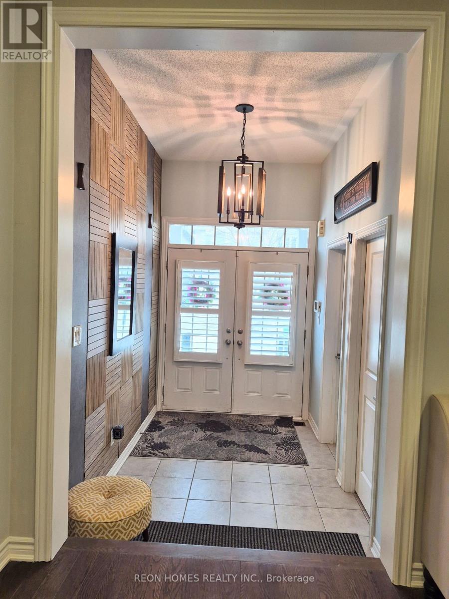 2142 Saffron Drive, Pickering, Ontario  L1X 0E2 - Photo 3 - E13155646