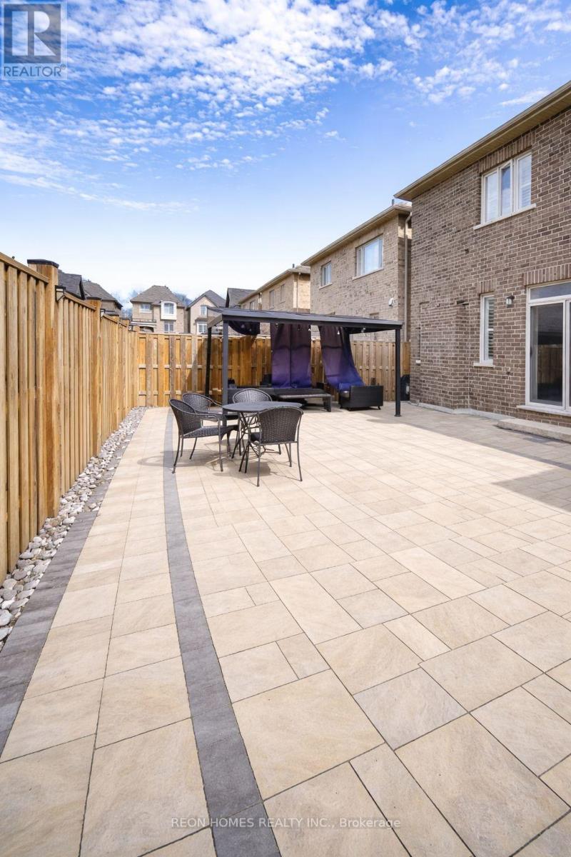 2142 Saffron Drive, Pickering, Ontario  L1X 0E2 - Photo 32 - E13155646