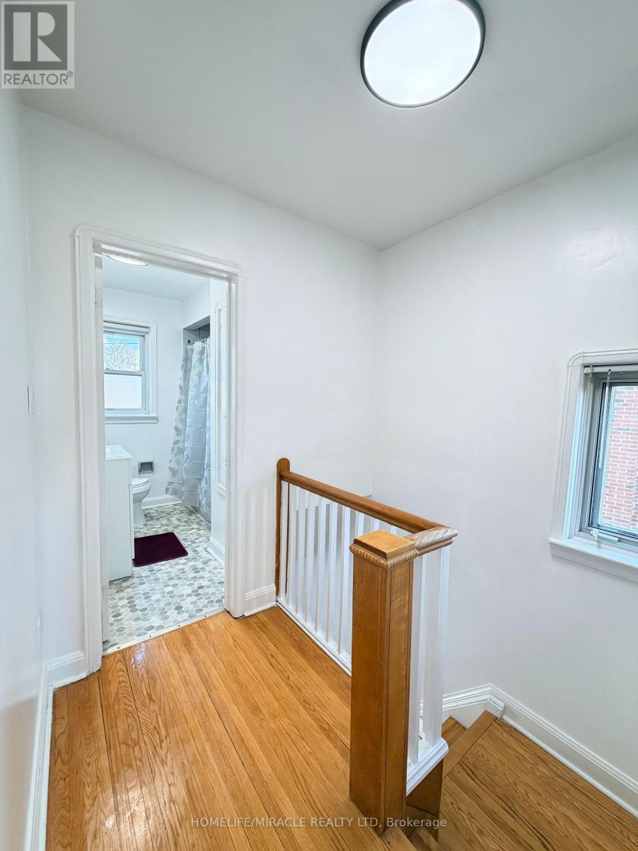 12 Roselm Road, Toronto, Ontario  M1R 3Y6 - Photo 11 - E13155720