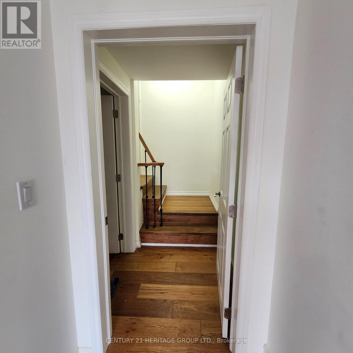 1 - 80 Rockport Crescent, Richmond Hill, Ontario  L4C 2L8 - Photo 5 - N12957322