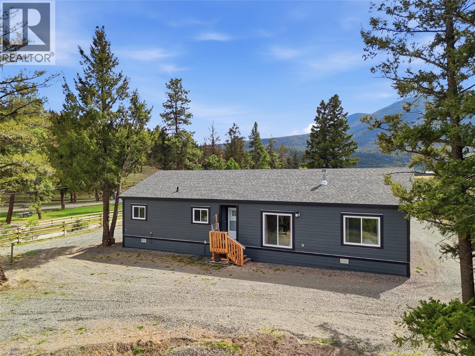 1201 Cariboo Avenue, Clinton, British Columbia  V0K 1K0 - Photo 40 - 10388058