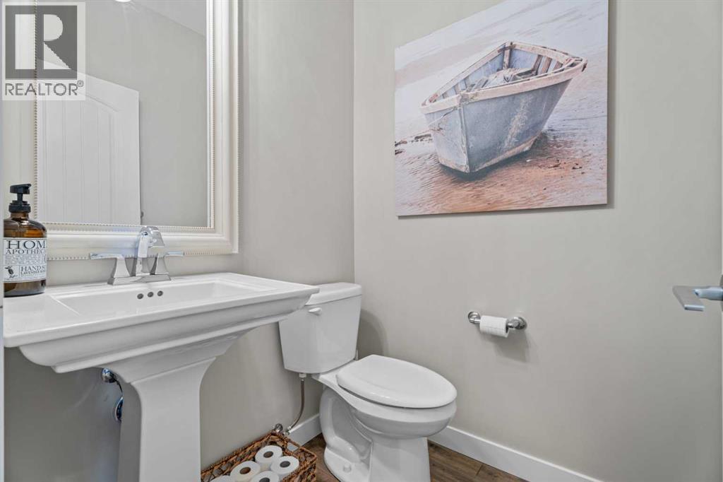 19 Masters Mews SE, Calgary, Alberta  T3M 2B4 - Photo 18 - A2312716