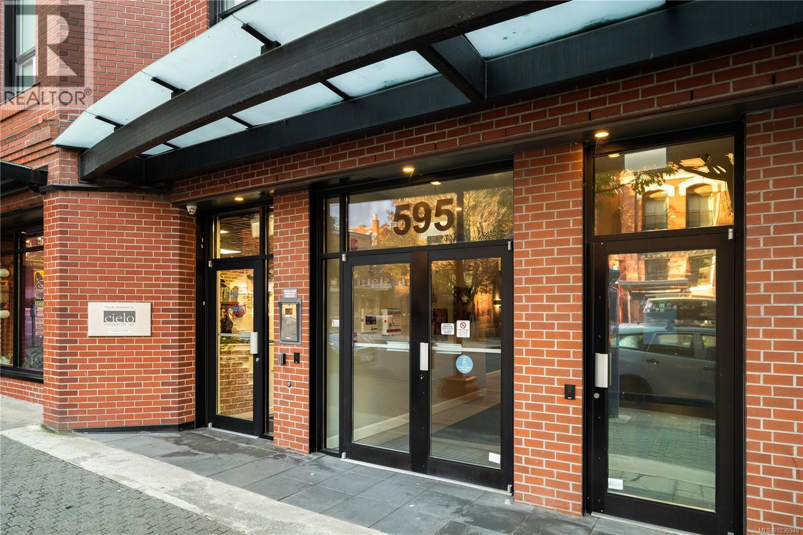 102 595 Pandora Ave, Victoria, British Columbia  V8W 1N5 - Photo 3 - 1036948