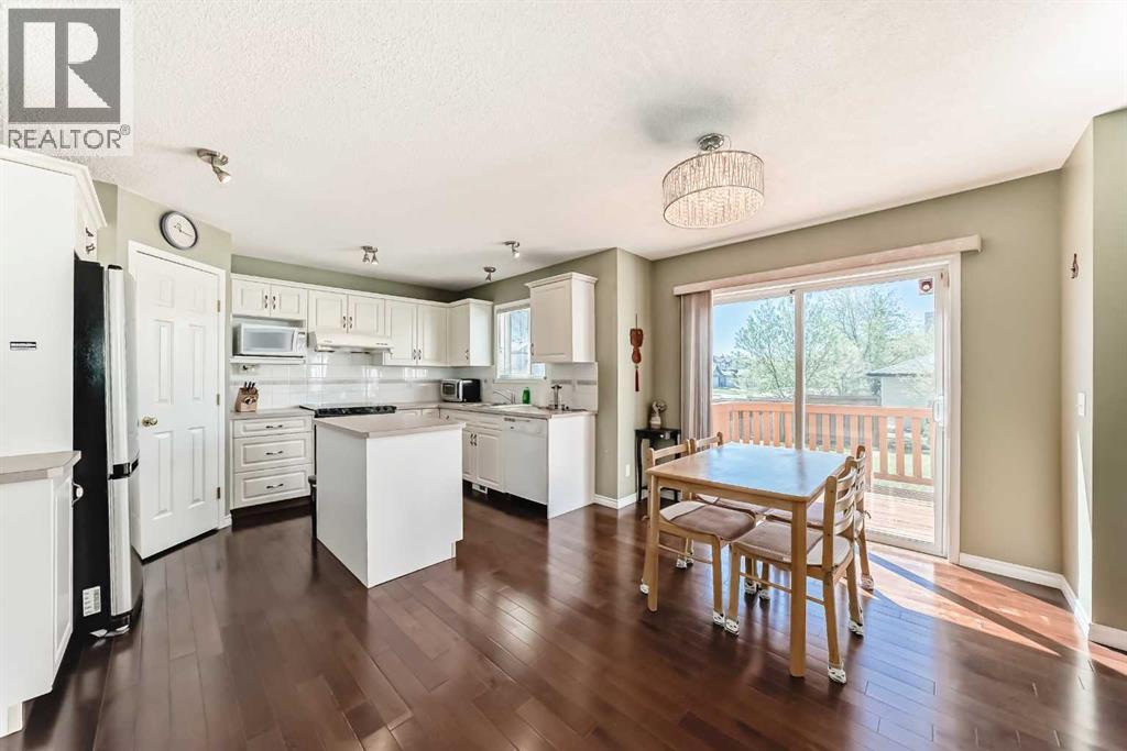 438 Bridlewood Place SW, Calgary, Alberta  T2Y 3R1 - Photo 6 - A2311661