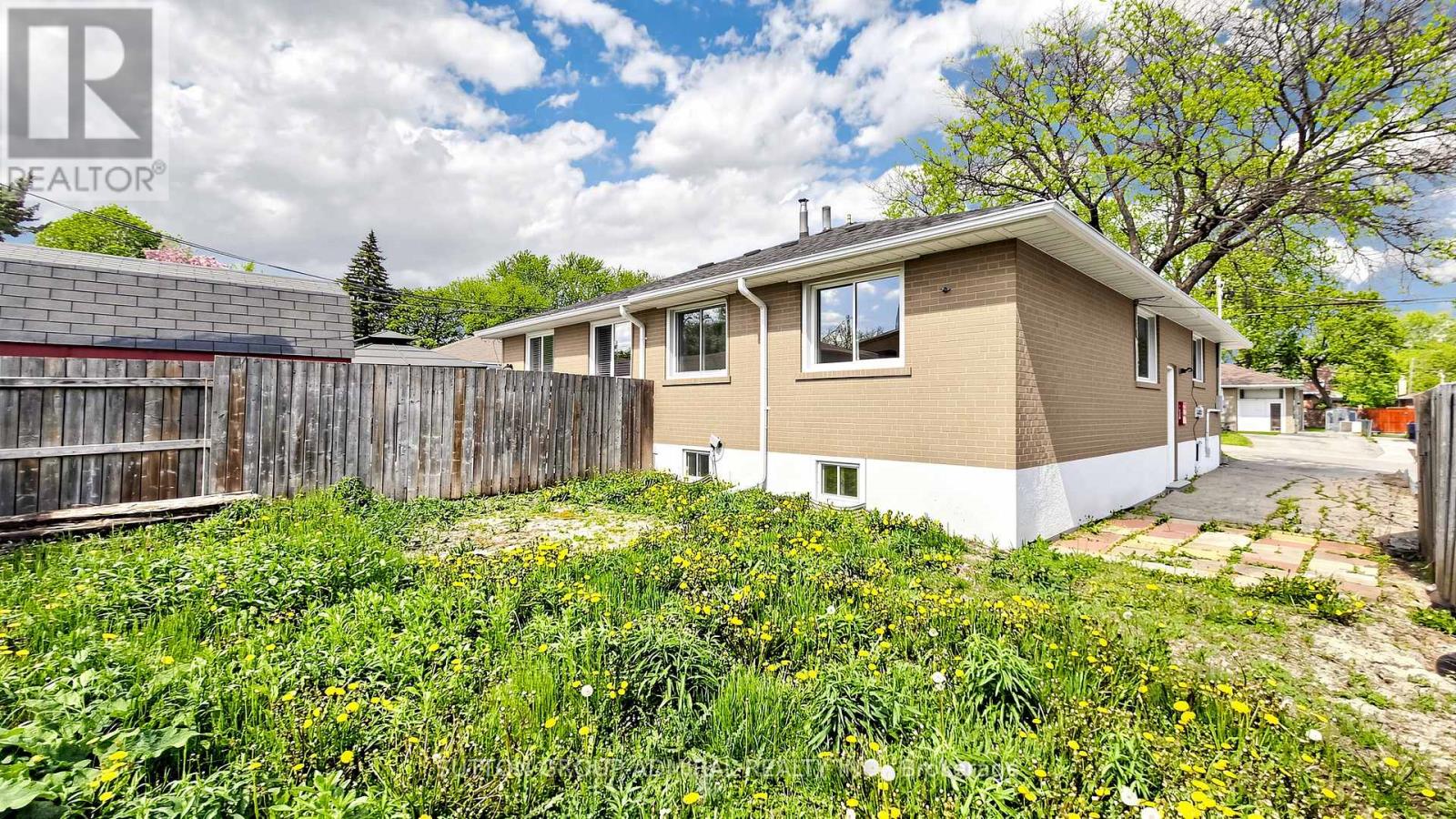 86 Newbury Drive, Newmarket, Ontario  L3Y 4R3 - Photo 30 - N13155440