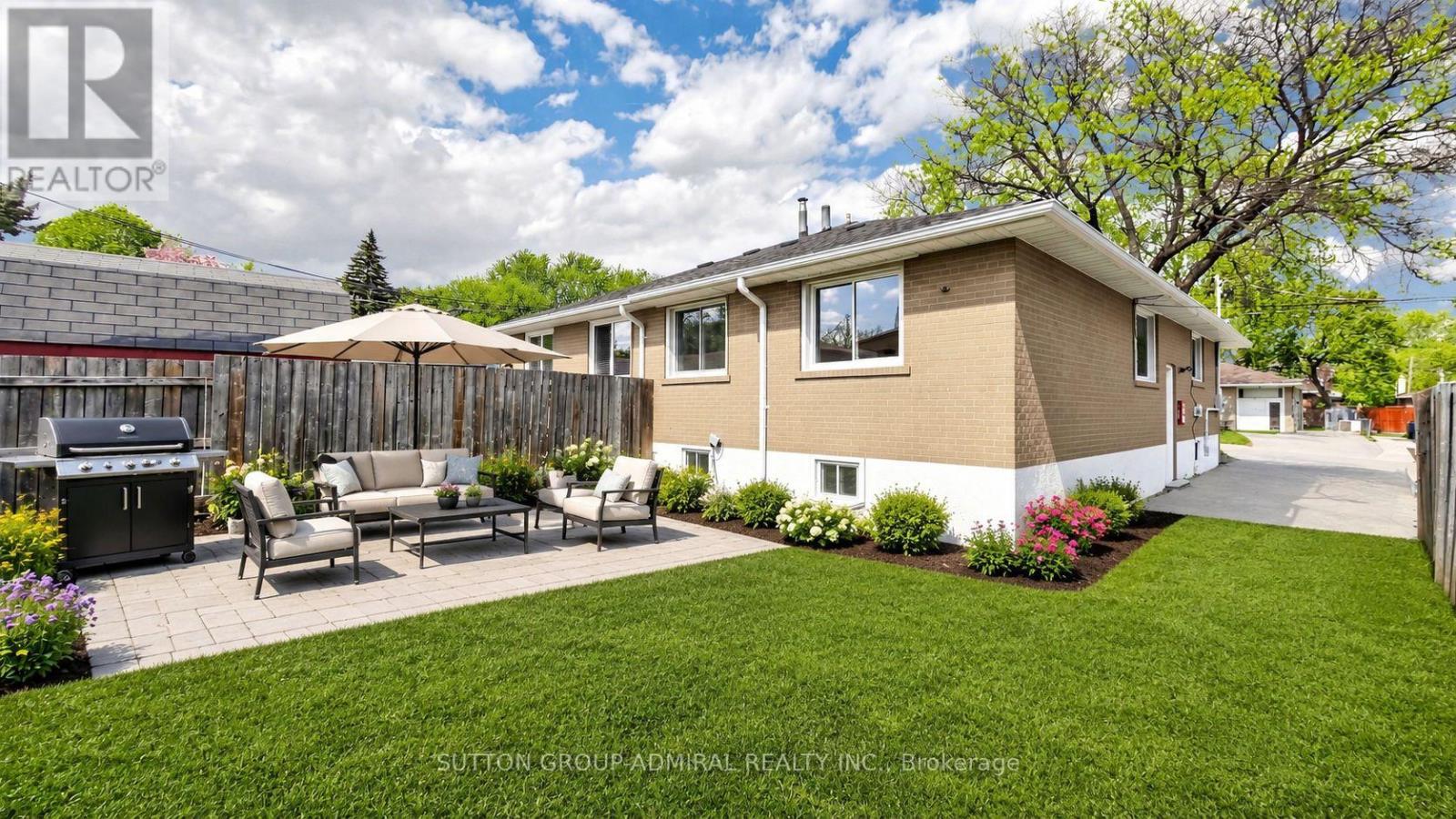 86 Newbury Drive, Newmarket, Ontario  L3Y 4R3 - Photo 38 - N13155440