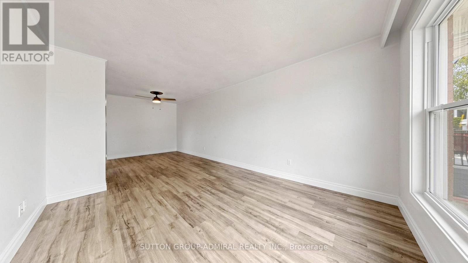 86 Newbury Drive, Newmarket, Ontario  L3Y 4R3 - Photo 6 - N13155440
