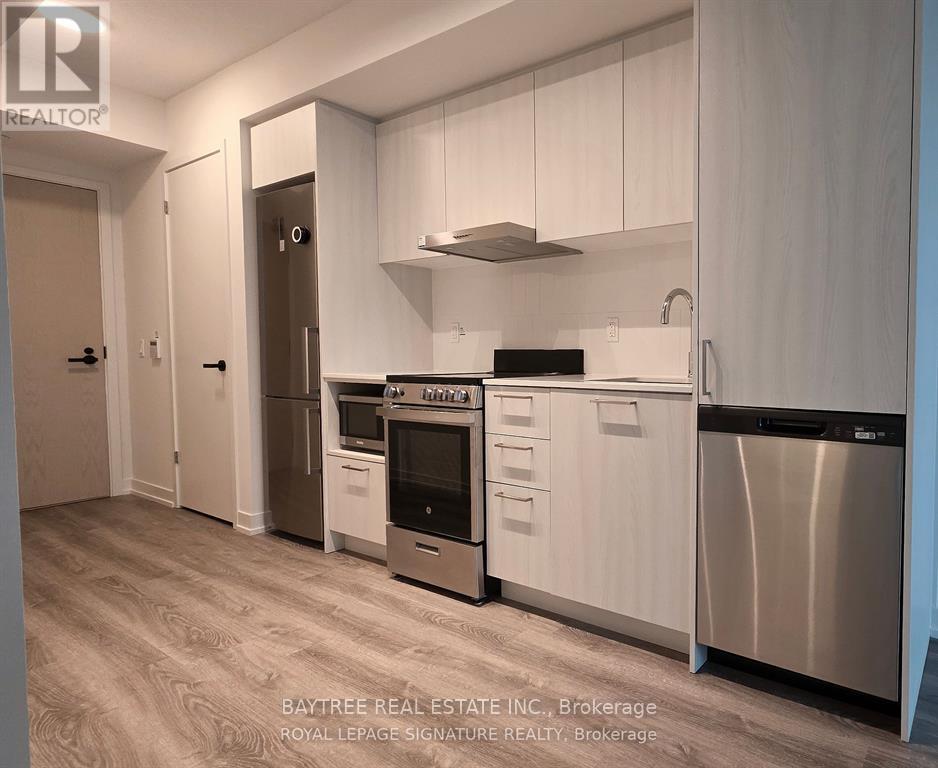 3302 - 195 Commerce Street, Vaughan (Vaughan Corporate Centre), Ontario  L4K 0P9 - Photo 2 - N13155468
