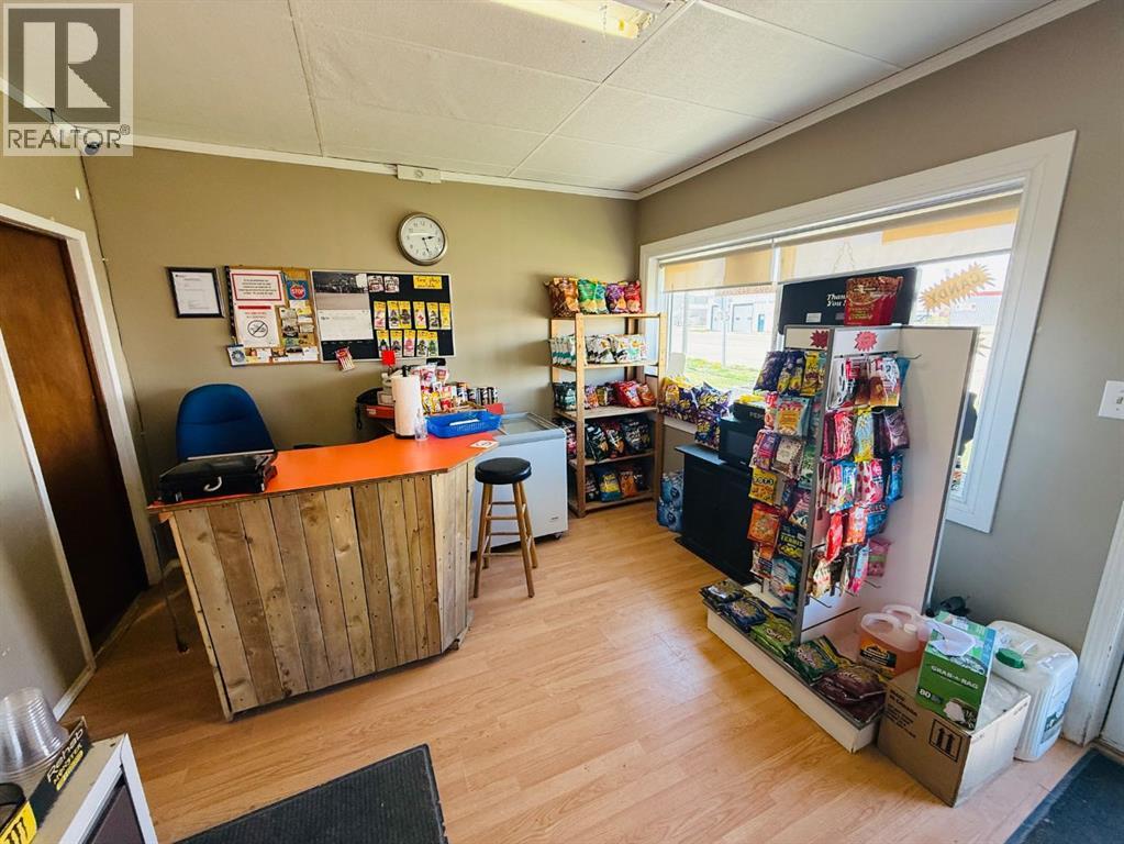 107 Centre Street, Enchant, Alberta  T0K 0V0 - Photo 13 - A2313154