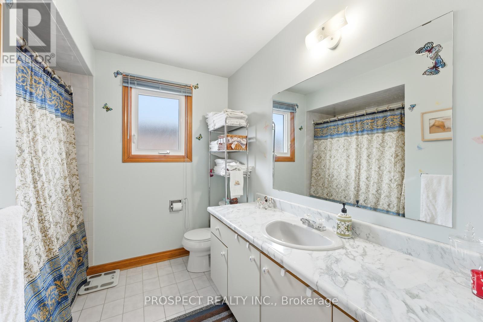 8435 Martin Grove Road, Vaughan, Ontario  L4L 6G4 - Photo 37 - N13155520