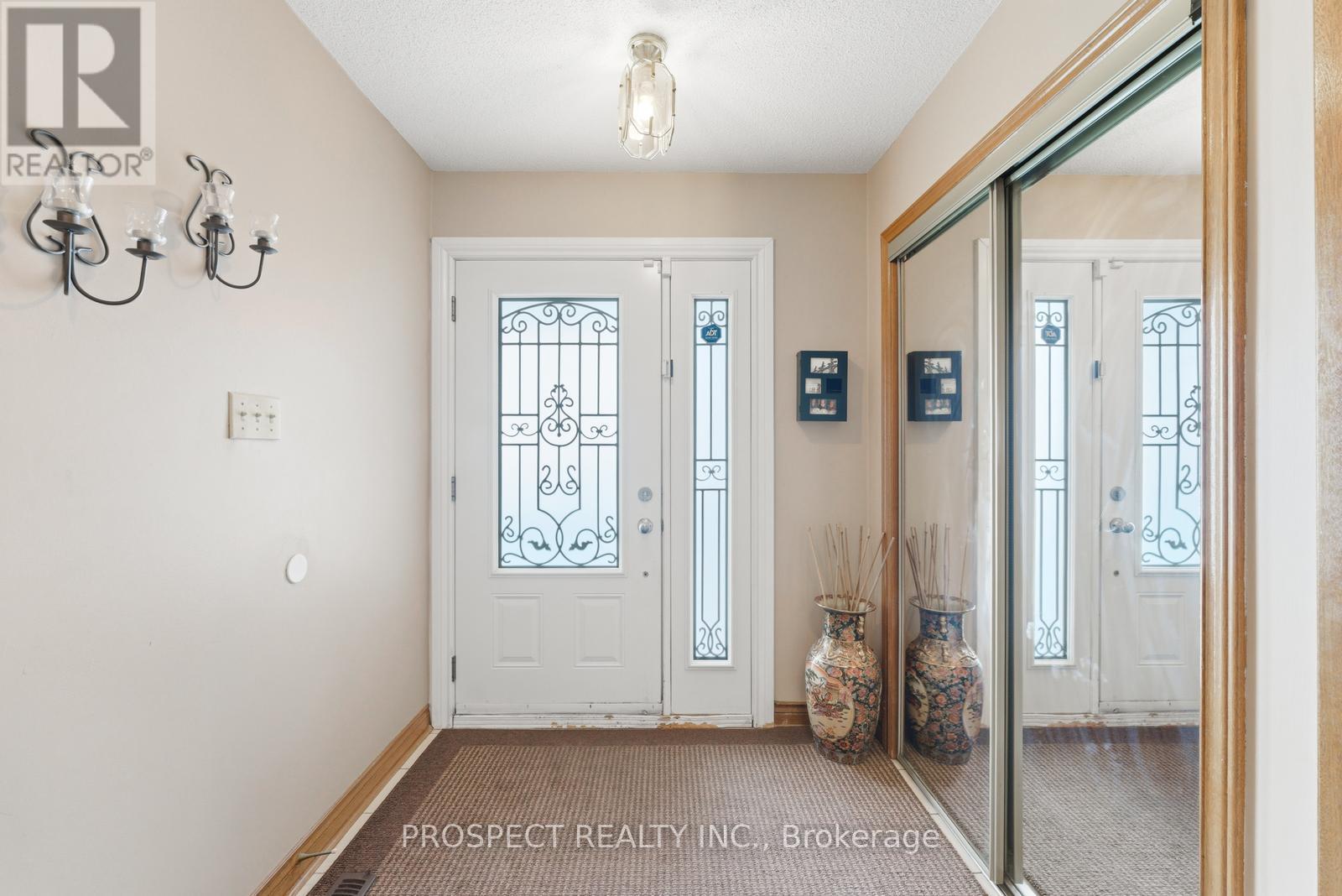 8435 Martin Grove Road, Vaughan, Ontario  L4L 6G4 - Photo 5 - N13155520