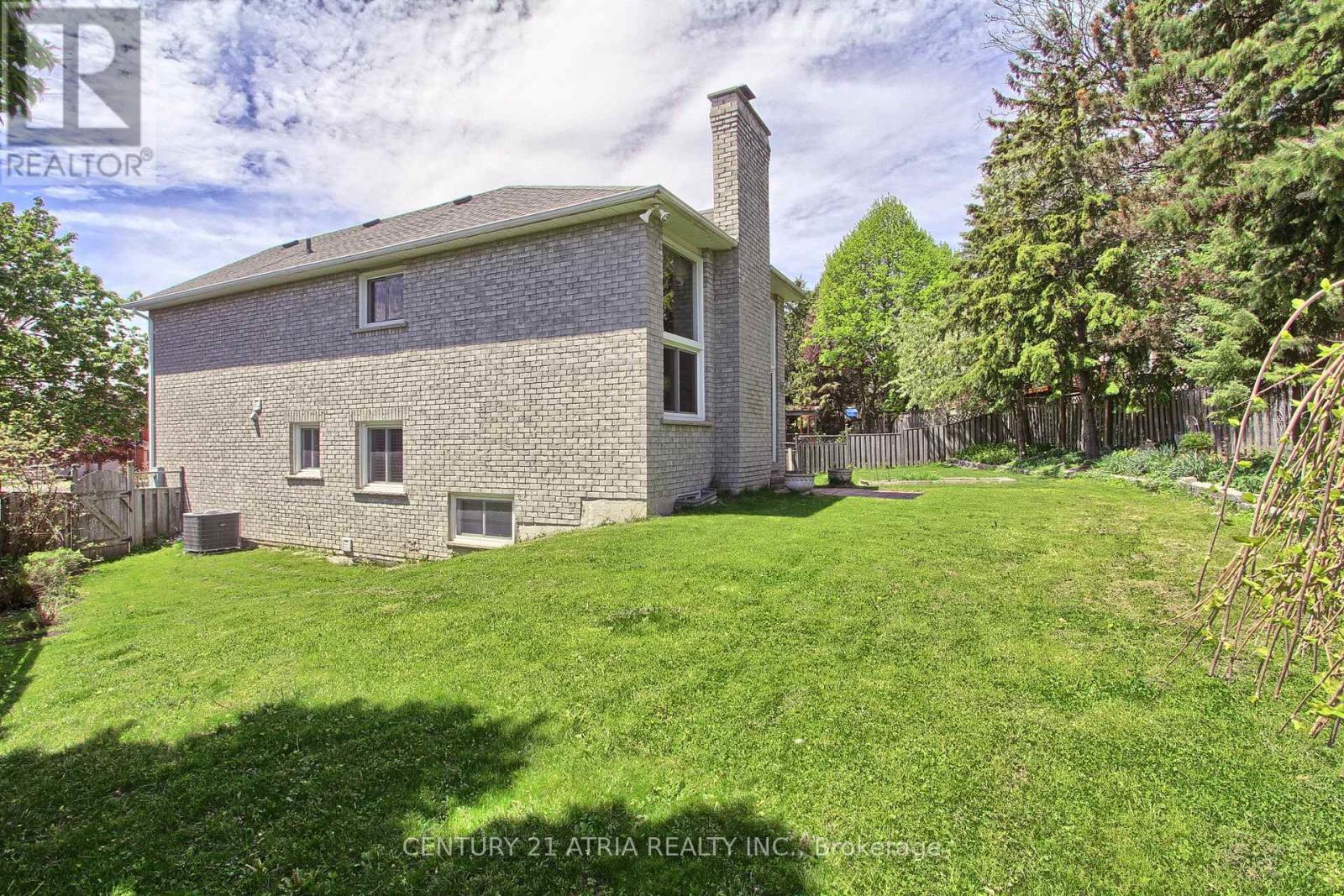 10 Laurwood Court, Aurora, Ontario  L4G 5C2 - Photo 29 - N13155536