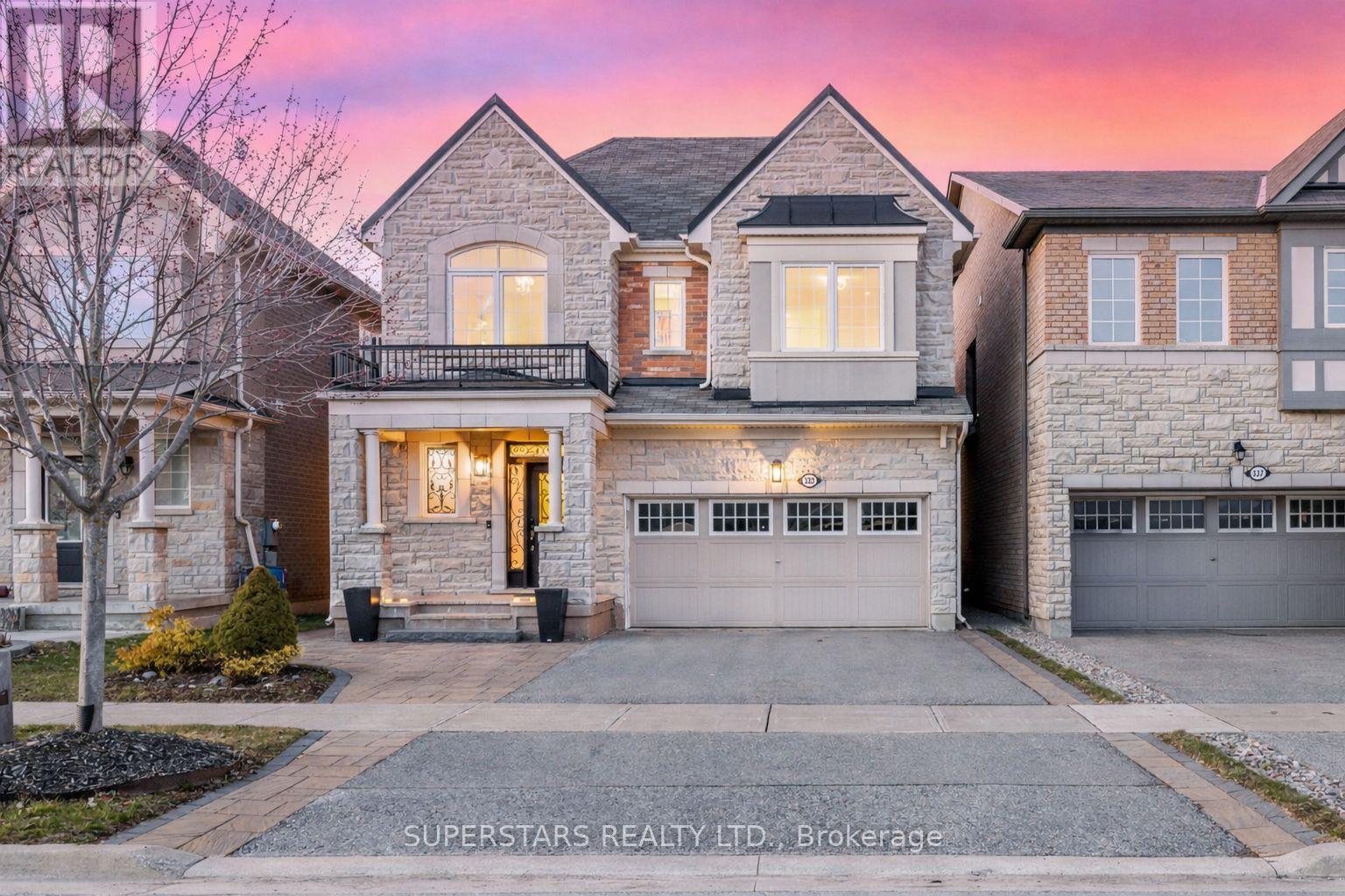 333 Thomas Phillips Drive, Aurora, Ontario  L4G 0T3 - Photo 2 - N13155582