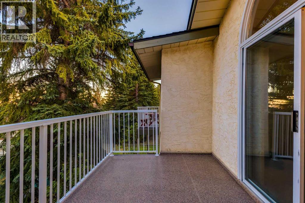 114 Strathlorne Mews SW, Calgary, Alberta  T3H 1V1 - Photo 18 - A2310453