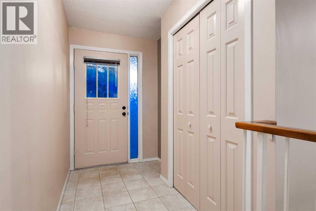 114 Strathlorne Mews SW, Calgary, Alberta  T3H 1V1 - Photo 12 - A2310453