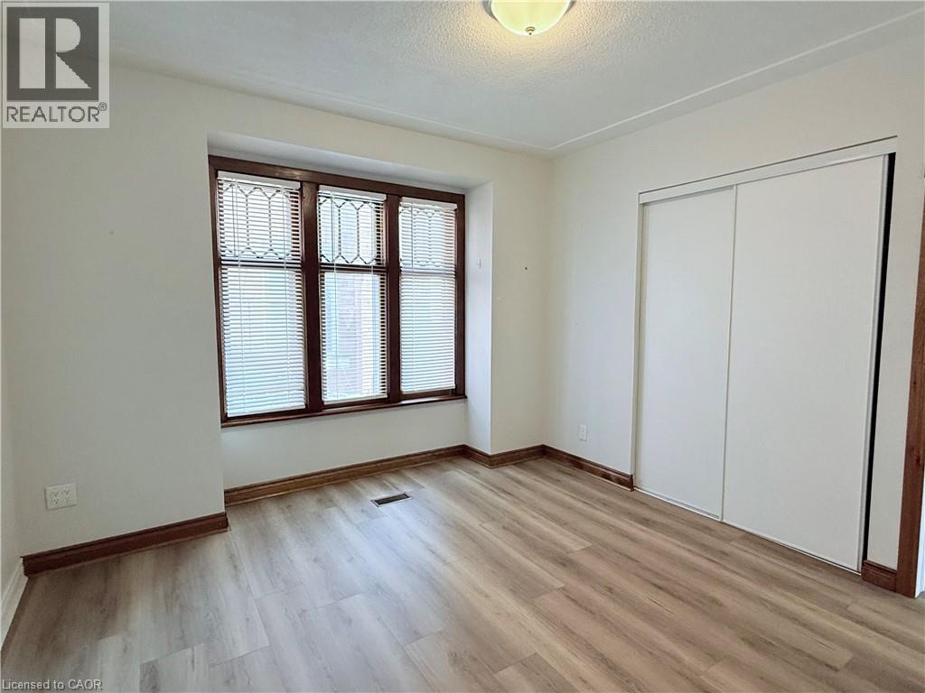 220 Maplewood Avenue Unit# 1, Hamilton, Ontario  L8M 1X8 - Photo 14 - 40831671