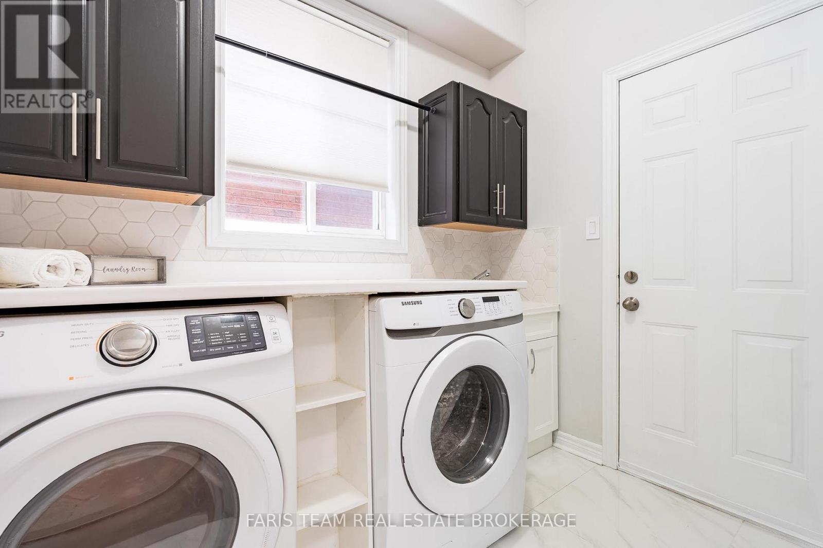12 Kensington Trail, Barrie, Ontario  L4N 0K5 - Photo 21 - S13155356