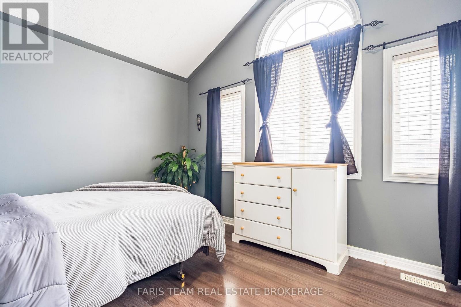 12 Kensington Trail, Barrie, Ontario  L4N 0K5 - Photo 26 - S13155356
