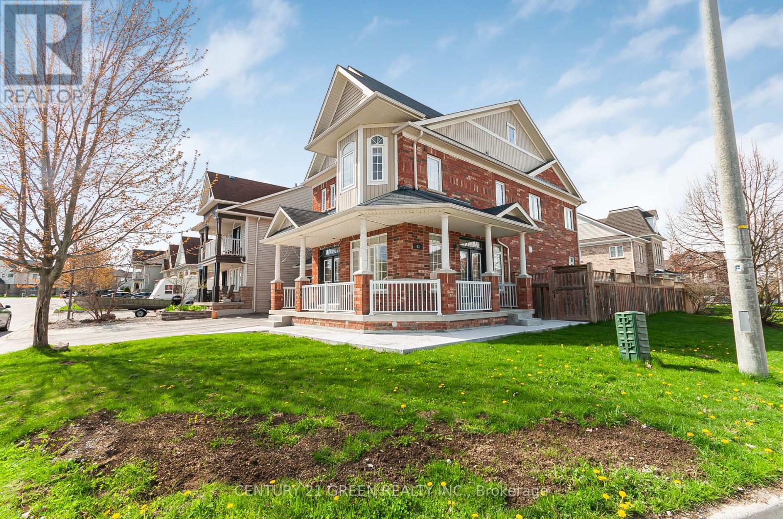 83 Diana Way, Barrie (Innis-Shore), Ontario  L4M 7J1 - Photo 1 - S13155820