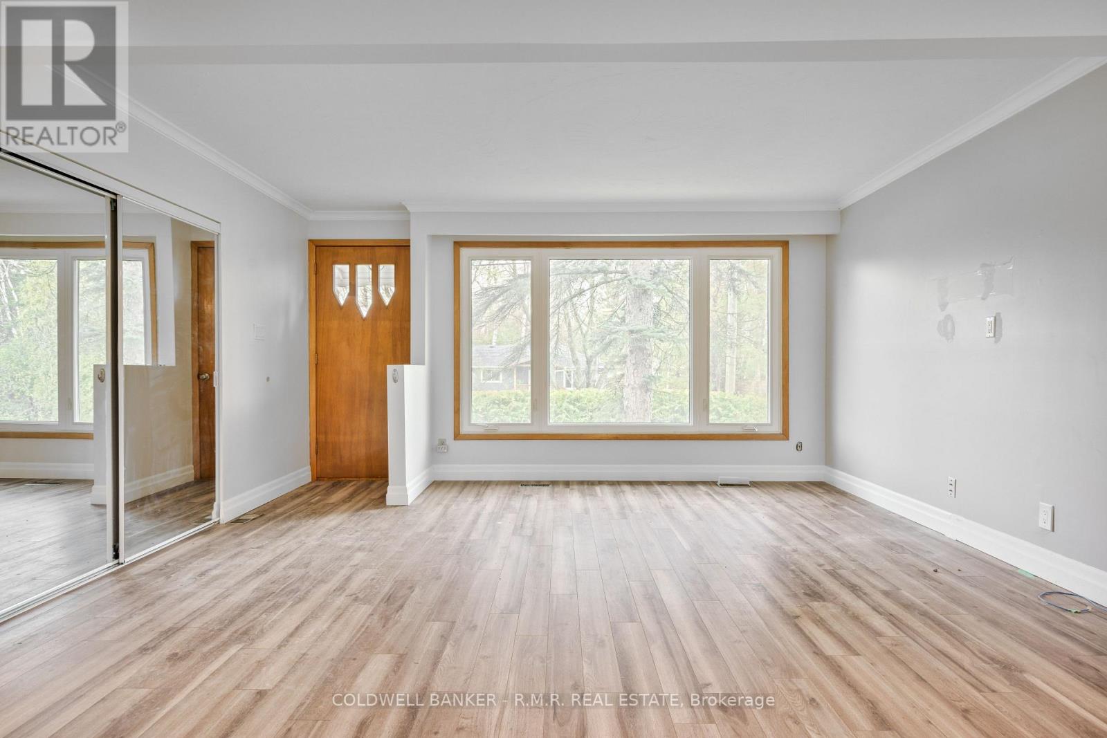 66 Edith Street, Georgina, Ontario  L0E 1L0 - Photo 2 - N13155930