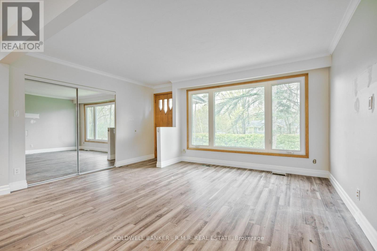 66 Edith Street, Georgina, Ontario  L0E 1L0 - Photo 3 - N13155930