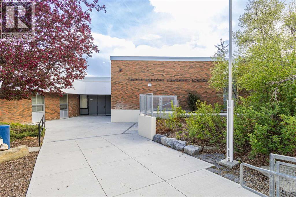 153, 330 Canterbury Drive SW, Calgary, Alberta  T2W 1H6 - Photo 48 - A2312730