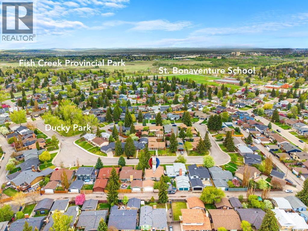 52 Lake Lucerne Close SE, Calgary, Alberta  T2J 3H8 - Photo 3 - A2313035