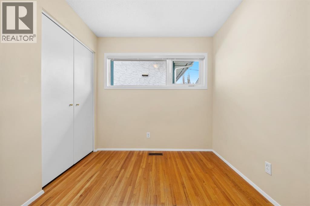 52 Lake Lucerne Close SE, Calgary, Alberta  T2J 3H8 - Photo 24 - A2313035